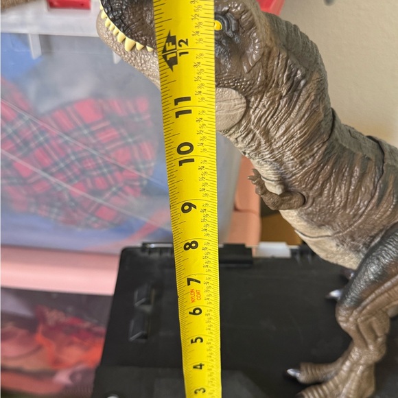 Brown Dinosaur Reptile Toy - Picture 8 of 8